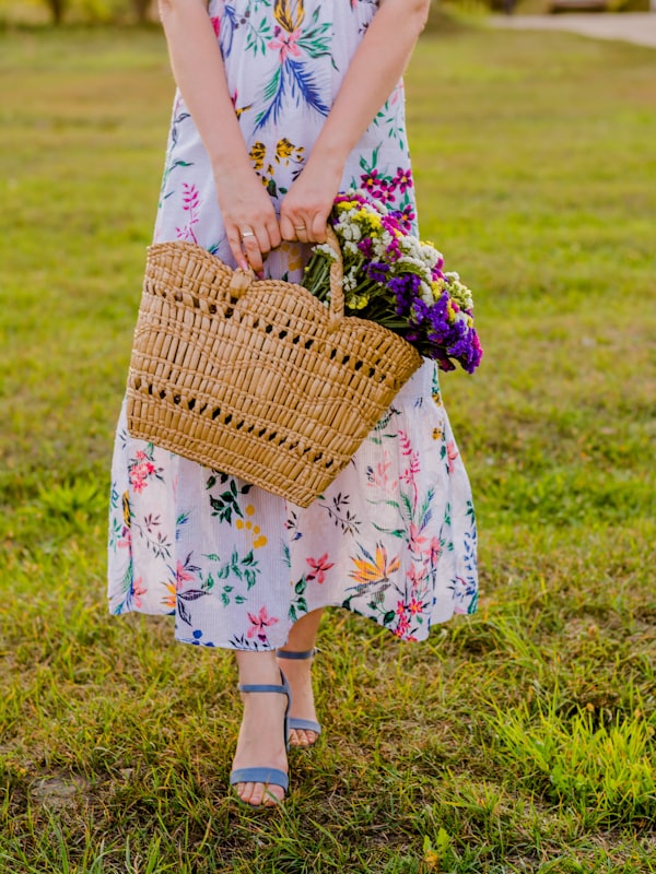 Vestito midi floreale in viscosa fluida